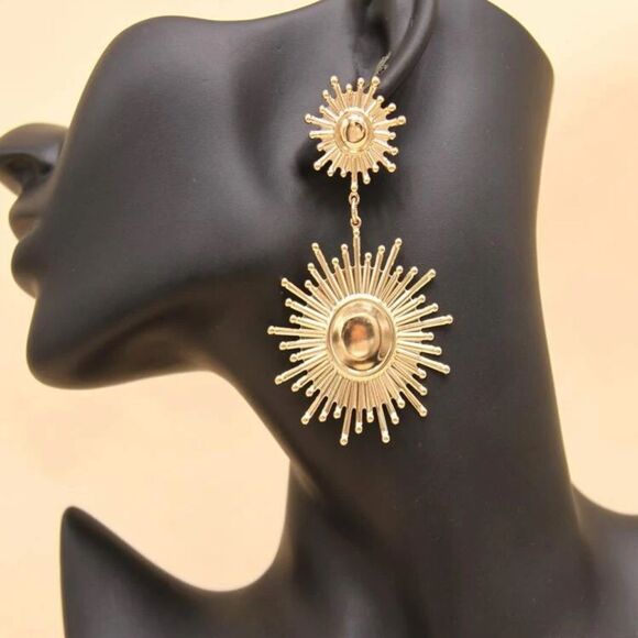 Sunburst oversized earrings statement piece - Picture 1 of 5
